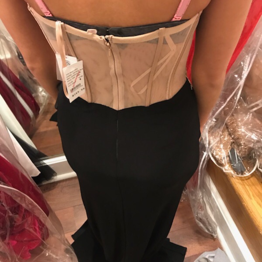 Prom dress - Picture 2 of 2